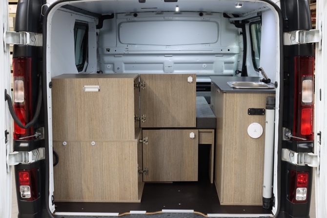 Kit amenagement van trafic outlet